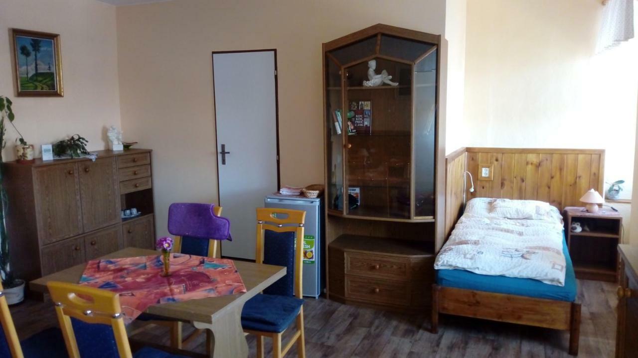 Penzion SKLAŘSKÁ HOSPODA Chřibská Exterior foto